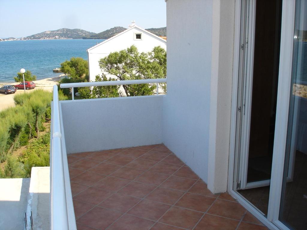 Rooms & Apartments Marinero Betina  Room photo